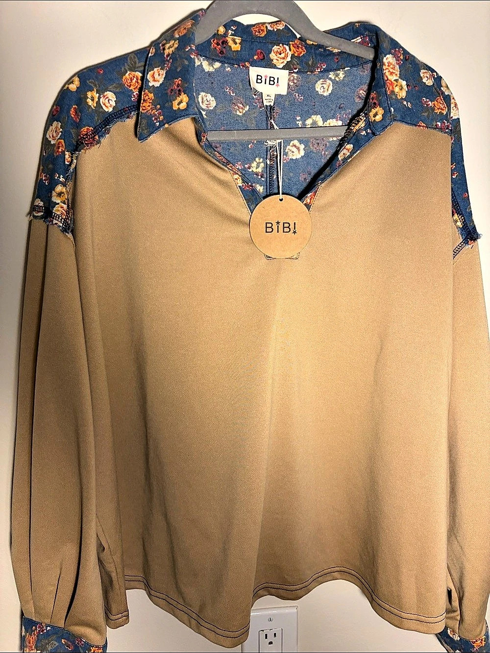BIBI Floral Blouse in Tan & Blue Size XL